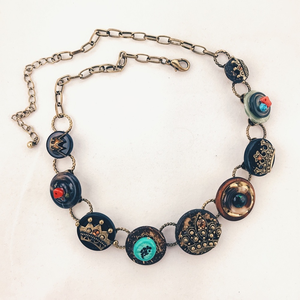 Unique Vintage Choker Necklace with Crown Design